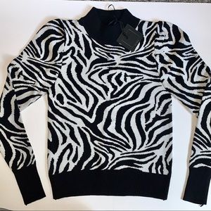 CLOSET CLEAR OUT QED LONDON ZEBRA PRINT SWEATER